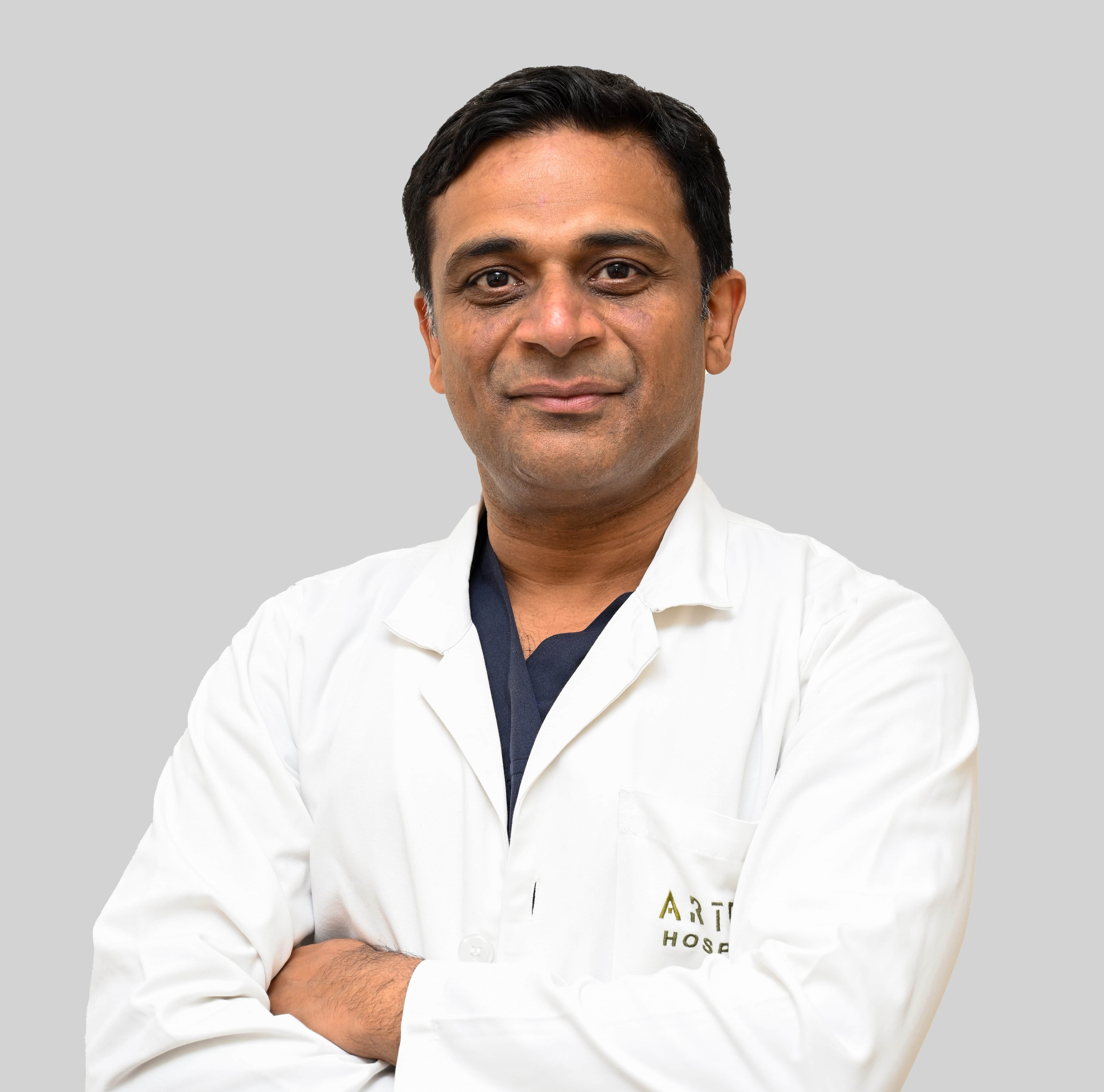 Dr. Mayank Madan - General & Minimally Invasive Surgery, Robotic Surgery Doctor in Gurgaon, India